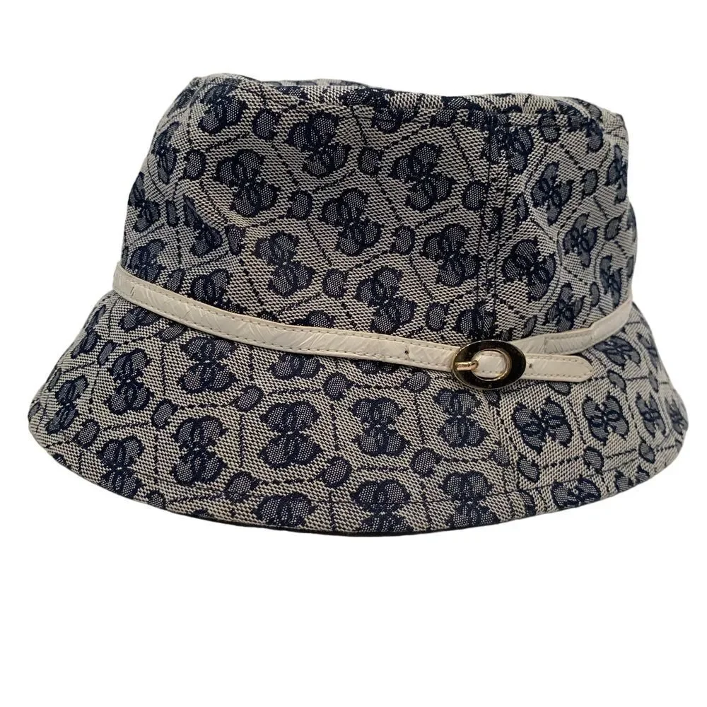 EUC Guess Navy‎ and White Bucket Hat